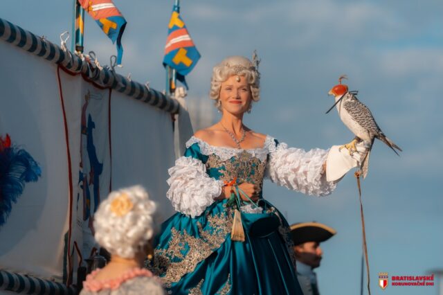 Friday was amazing! 👑 A huge thank you to everyone who came out.
The Bratislava Coronation Days are running all weekend long, and the royal program continues today and tomorrow! Don’t miss out, come step back in time and join the celebrations in the city center. 
See you there!